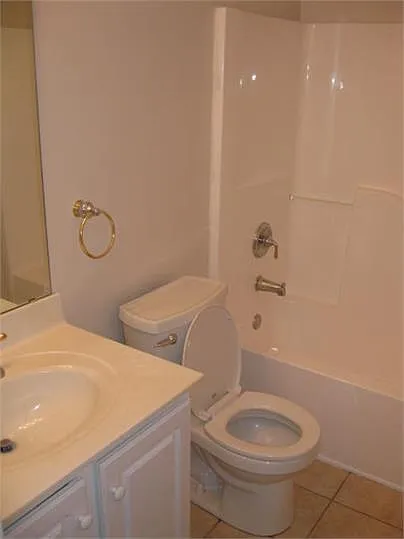 175 Lake Dr — Photo 5