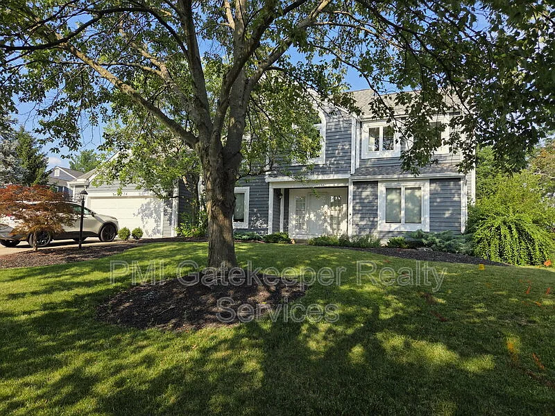 4 bed, 3.5 bath, 3104 sqft, $3,900 — Photo 2