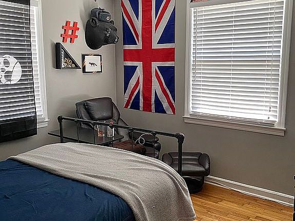 4th image of 2916 Maxwell St