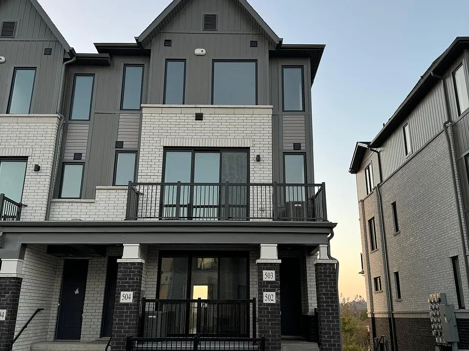 160 Densmore Rd #502