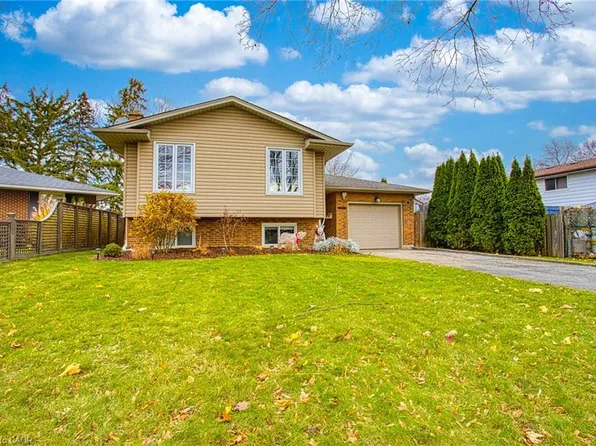 6 Jolie Ct, Saint Catharines, ON L2M 6V6