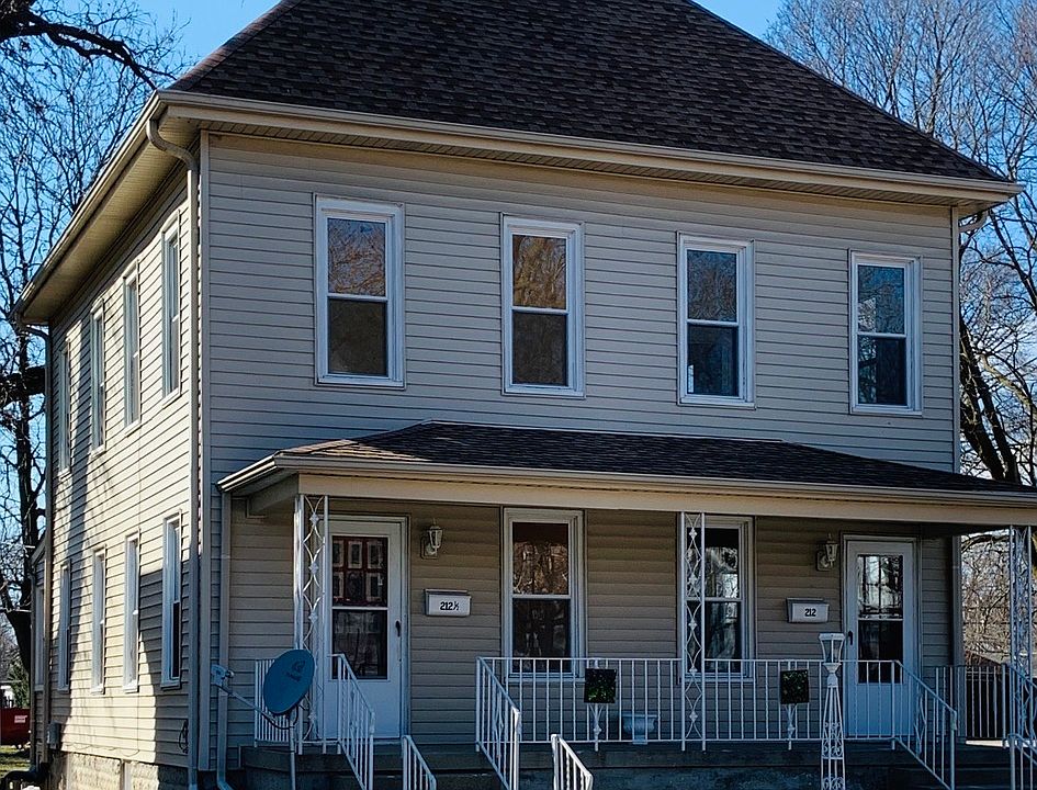1st image of 212 S Park St