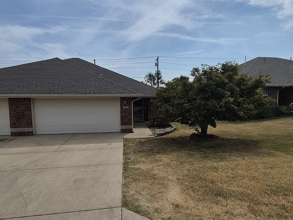 1214 Ozark Ave