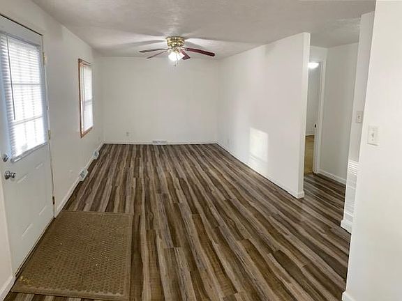 4th image of 54180 Northwood Dr