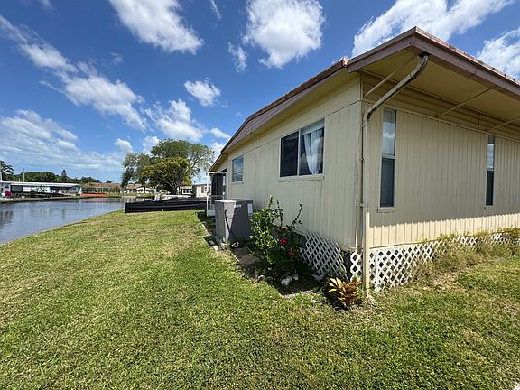 5th image of 5641 Paradise Dr