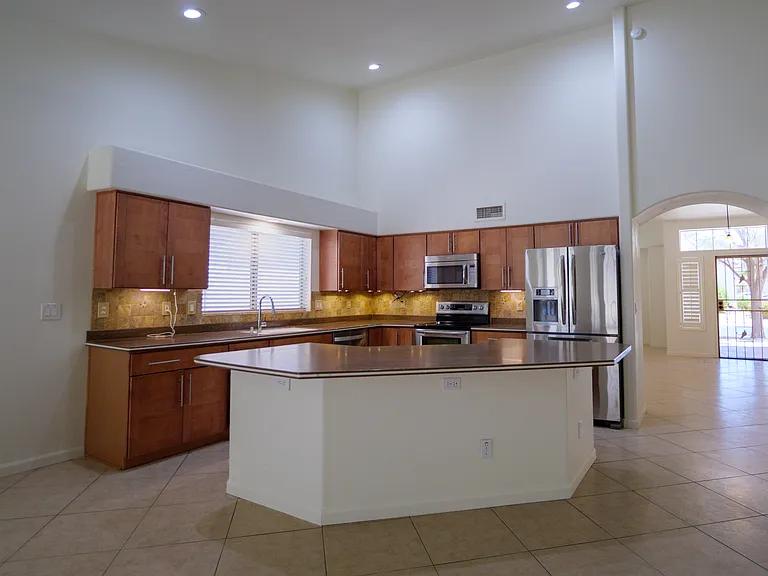 6831 W Rifle Way — Photo 8