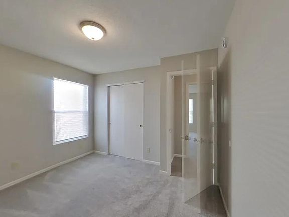 4th image of 2351 Mayfield Dr