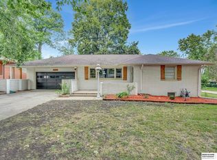 2731 Anderson Dr, Lincoln, NE 68506