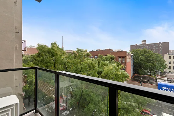 Rented by Citi Mosaic | media 16