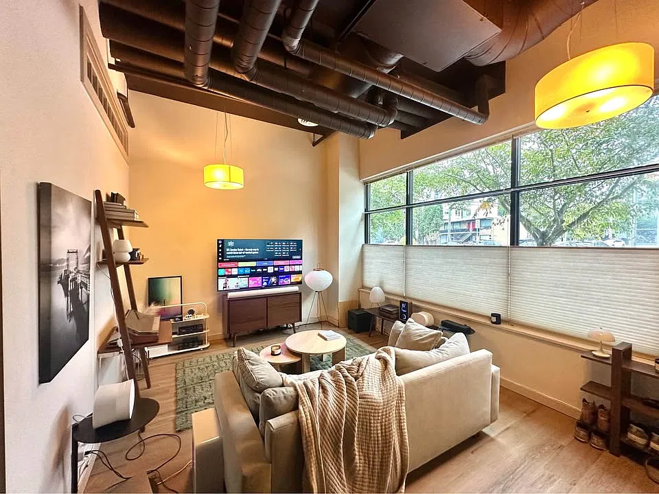 2 bed, 1040 sqft, $2,795 — Photo 3