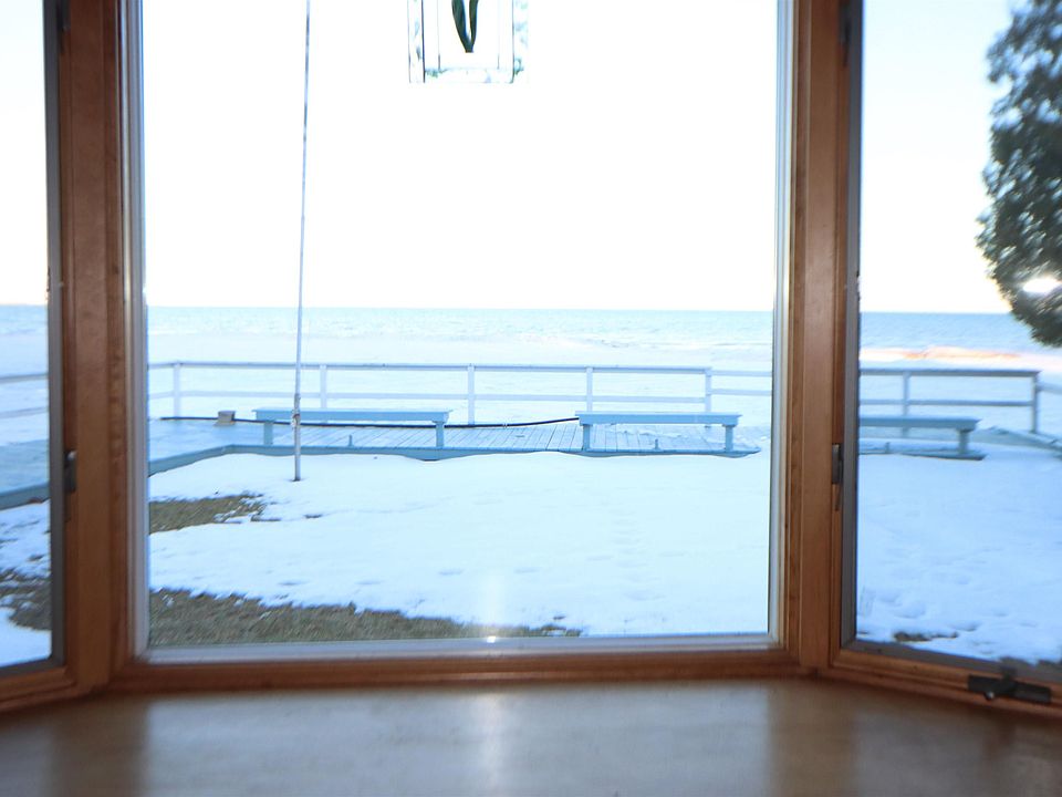 1155 S Bay Dr, Tawas City, MI 48763 Zillow