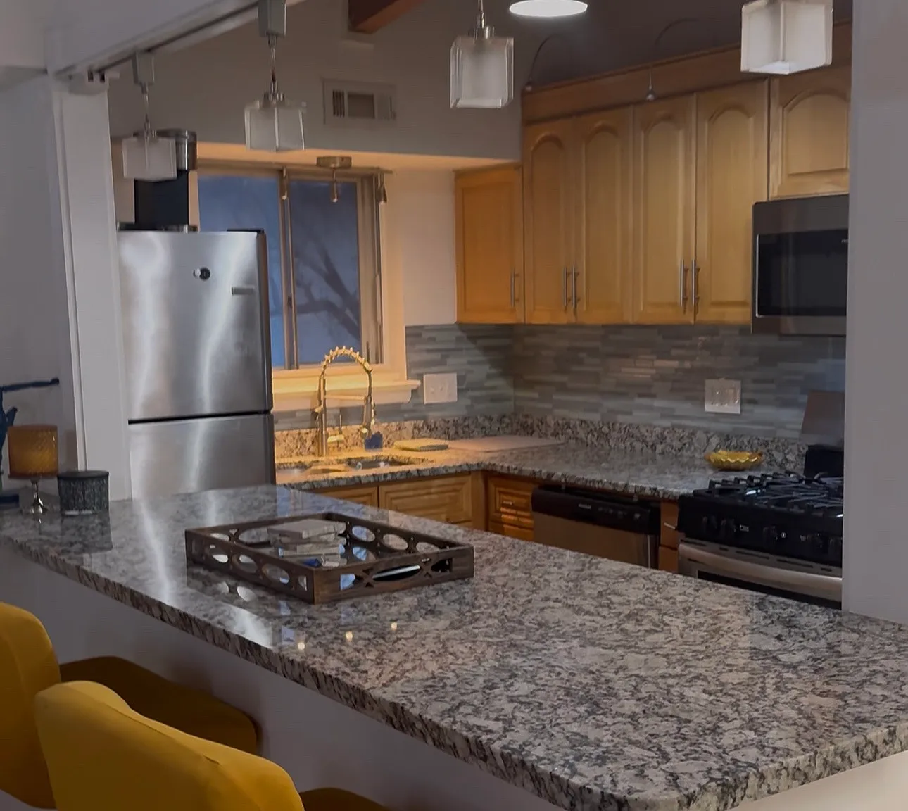 2 bed, 989 sqft, $2,195 — Photo 3