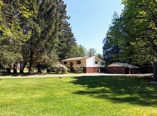 3384 Otter Point Rd, Capital, BC V9Z 0J9