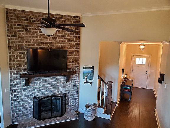 5th image of 245 Homestead Dr