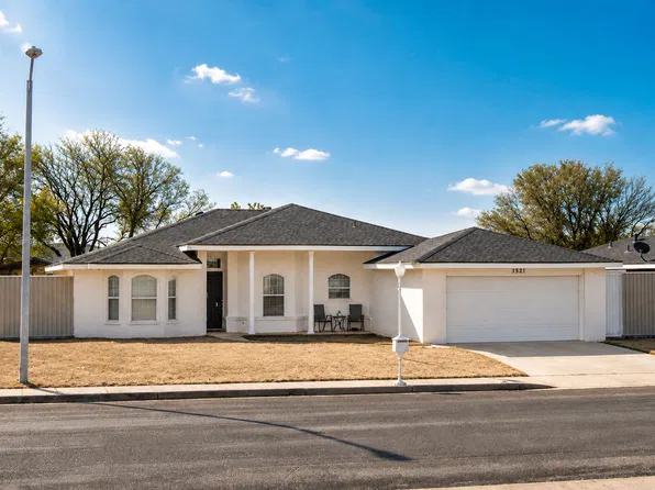 1521 W Camino Del Arco, Hobbs, NM 88240