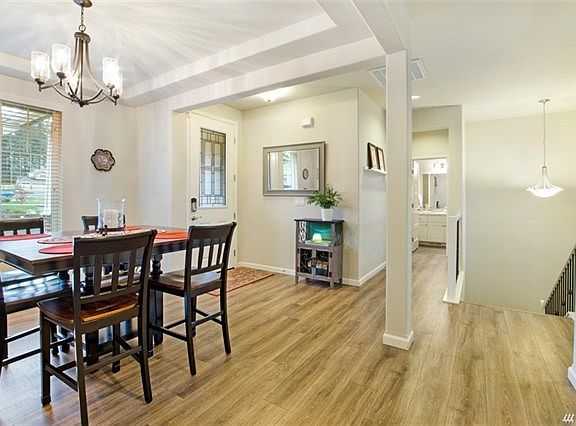 2nd image of 4826 Plover St NE