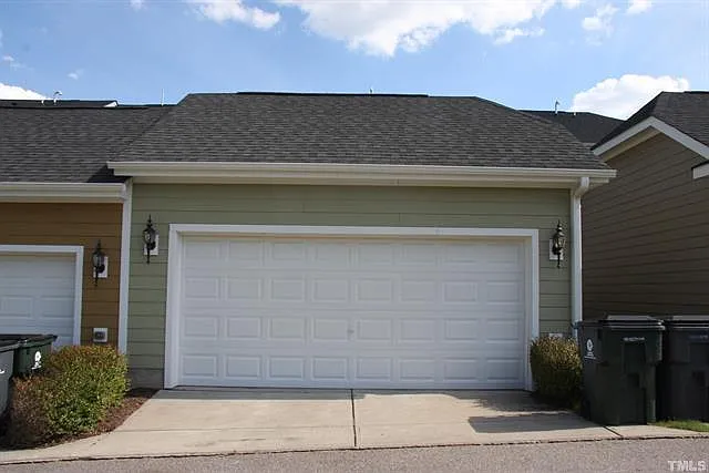1012 Semora Ln — Photo 30