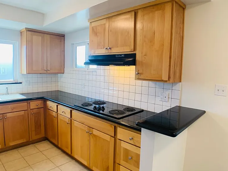 5511 W Olympic Blvd — Photo 7