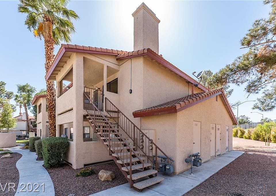 1st image of 837 Rock Springs Dr APT 201