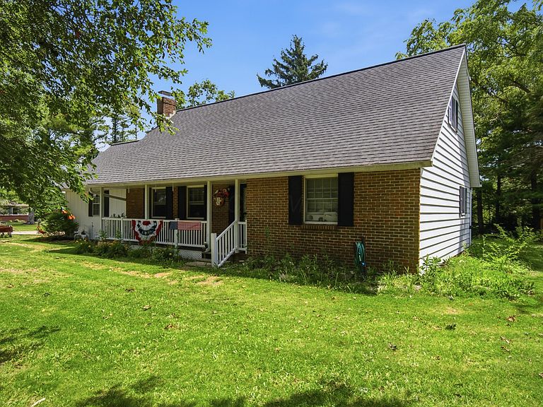 Listing photo 4