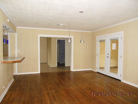 5th image of 163 Oak Dr