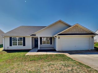 599 Duncan Station Dr, Duncan, SC 29334