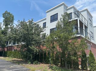 1391 Main St #304, Walpole, MA 02081