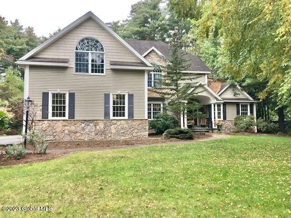 119 McCormack Drive, Queensbury, NY 12845