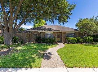 1146 Stonewall St, Garland, TX 75043