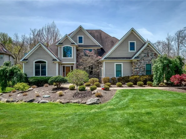 37174 Tidewater Dr, Solon, OH 44139