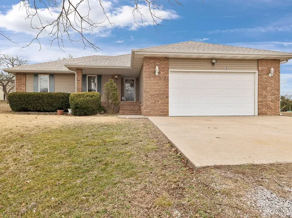 846 S Linden Avenue, Sparta, MO 65753