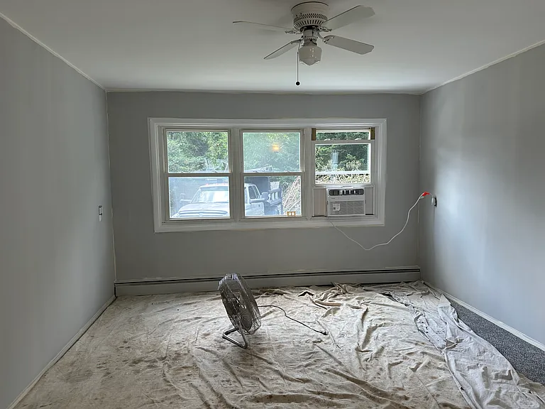 234 Crombie St — Photo 17
