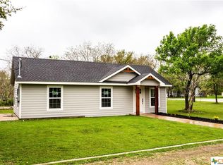930 W Avenue B, Belton, TX 76513