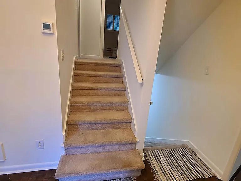 1002 Dixon Dr — Photo 23