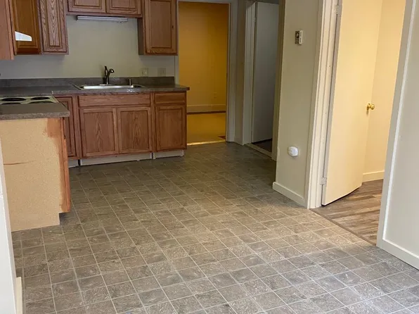 Parkview, 11 Crane St #8, Clifton Springs, NY 14432