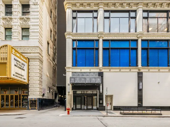 8 W Monroe St APT 2002, Chicago, IL 60603