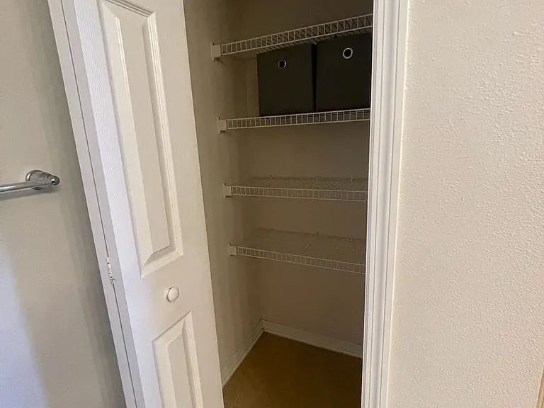 10732 Avery Park Dr — Photo 18