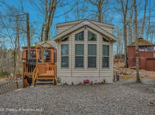 34 Buckaroo Byway, Gouldsboro, PA 18424