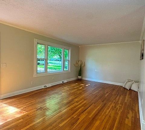 2nd image of 7068 Woodell Ave NE