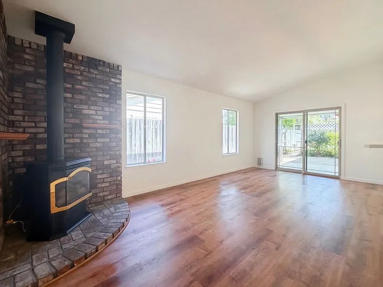 5961 Kies Way — Photo 3