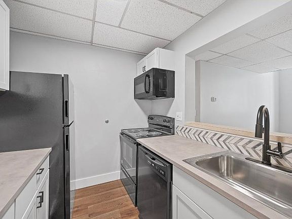 4th image of 1261 Parkway Ave APT 17
