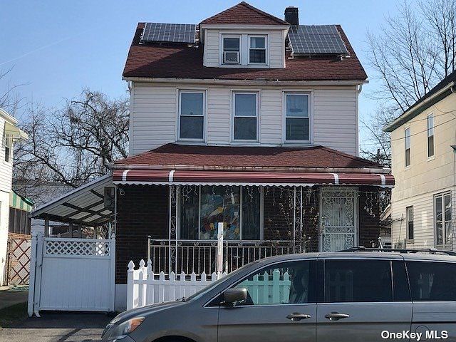 1st image of 4823 203rd St