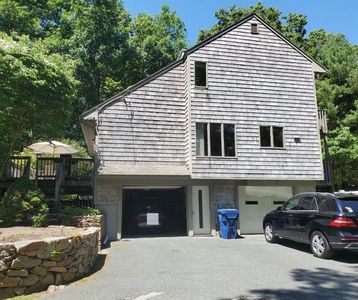 1495 Middle Rd, East Greenwich, RI, 02818