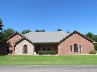 19 Pecan Ct, Eufaula, OK 74432