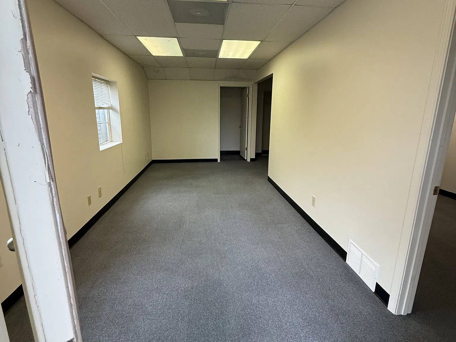 Sugar Creek Plaza Commercial - 101-office — Photo 4