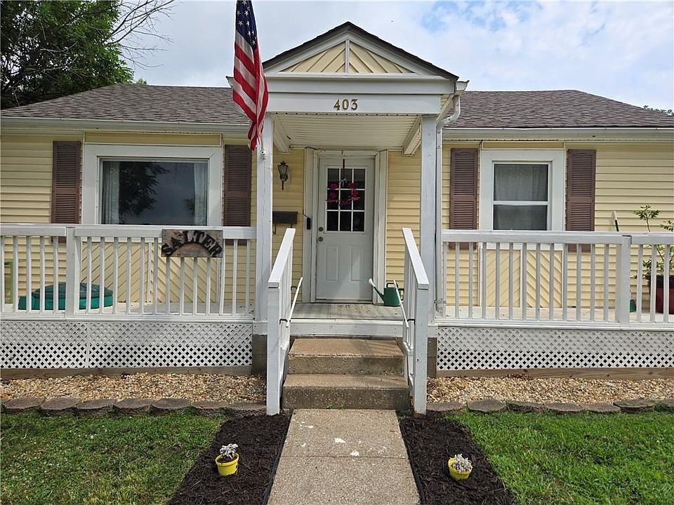 1st image of 403 E 6th St