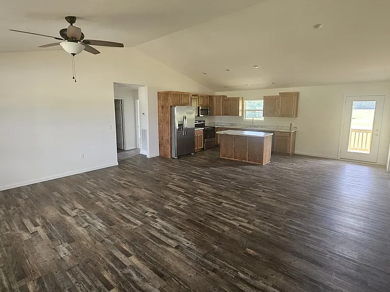 254 Georgee Rd — Photo 7