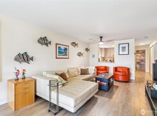 6910 California Ave SW UNIT 26, Seattle, WA 98136