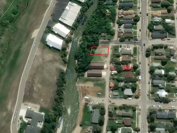 2nd image of 0 11th St E