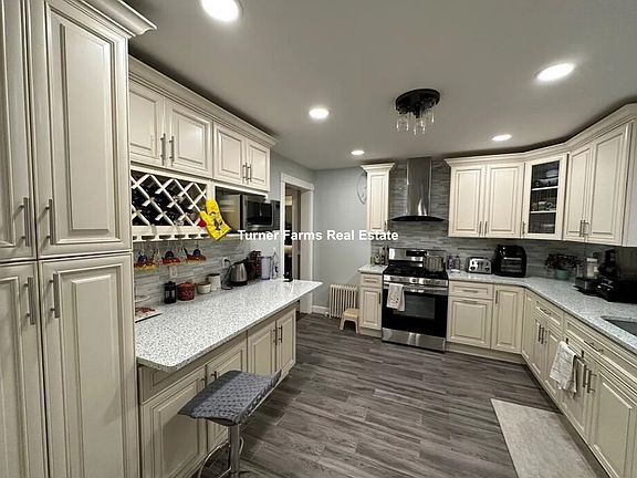 5th image of 132 George St #11
